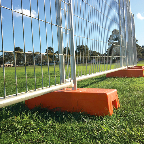 Temp Fence Feet - 25mm Hole/81mm Pitch 32kg Concrete Filled Orange - 1300TF Transverse - Image 3